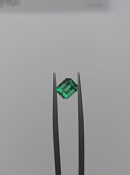 Emeraude colombienne 1.33 carat