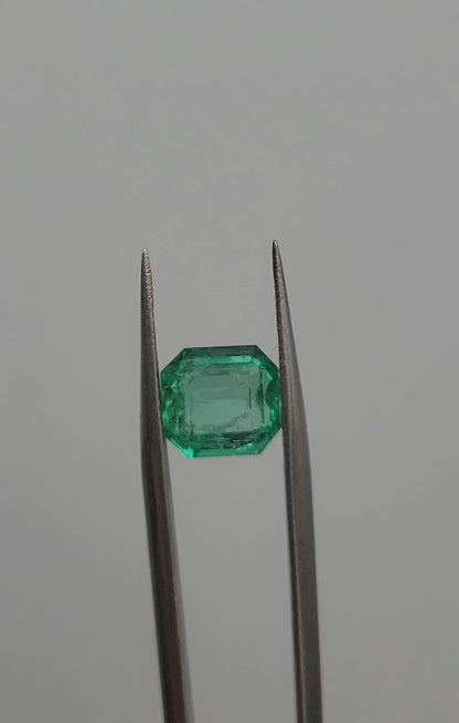 Emeraude Colombienne 2.83 carats