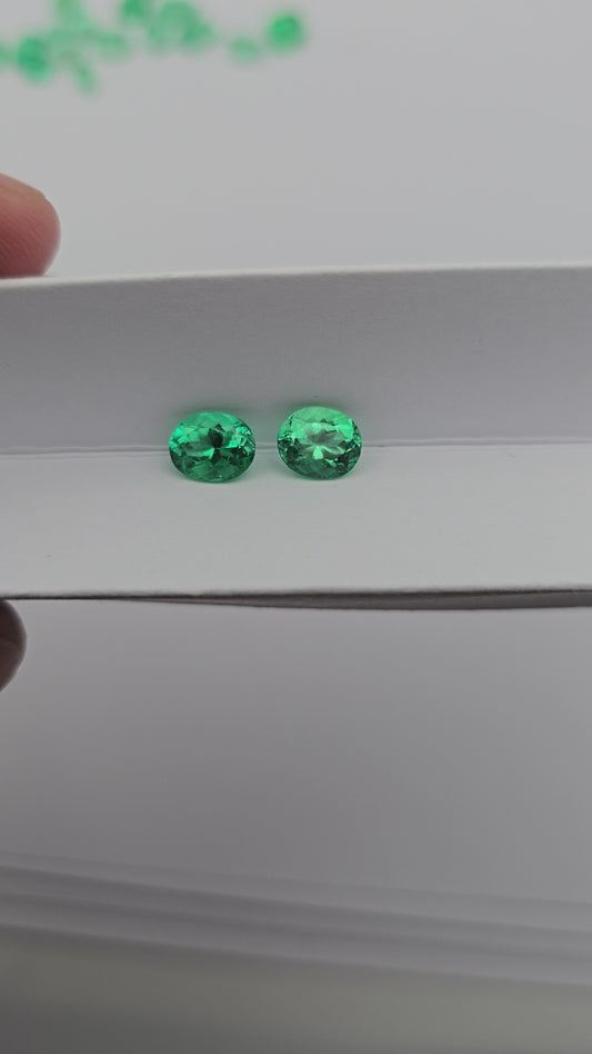Paire Emeraudes colombiennes 2.75 carats