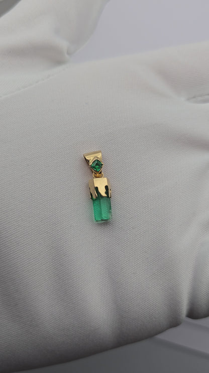 Pendentif or 18k Emeraude colombienne