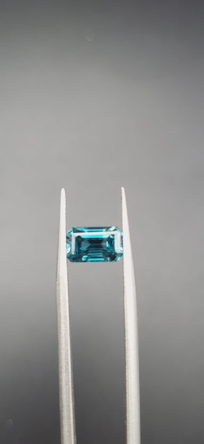 Zircon bleu 2.62 carats