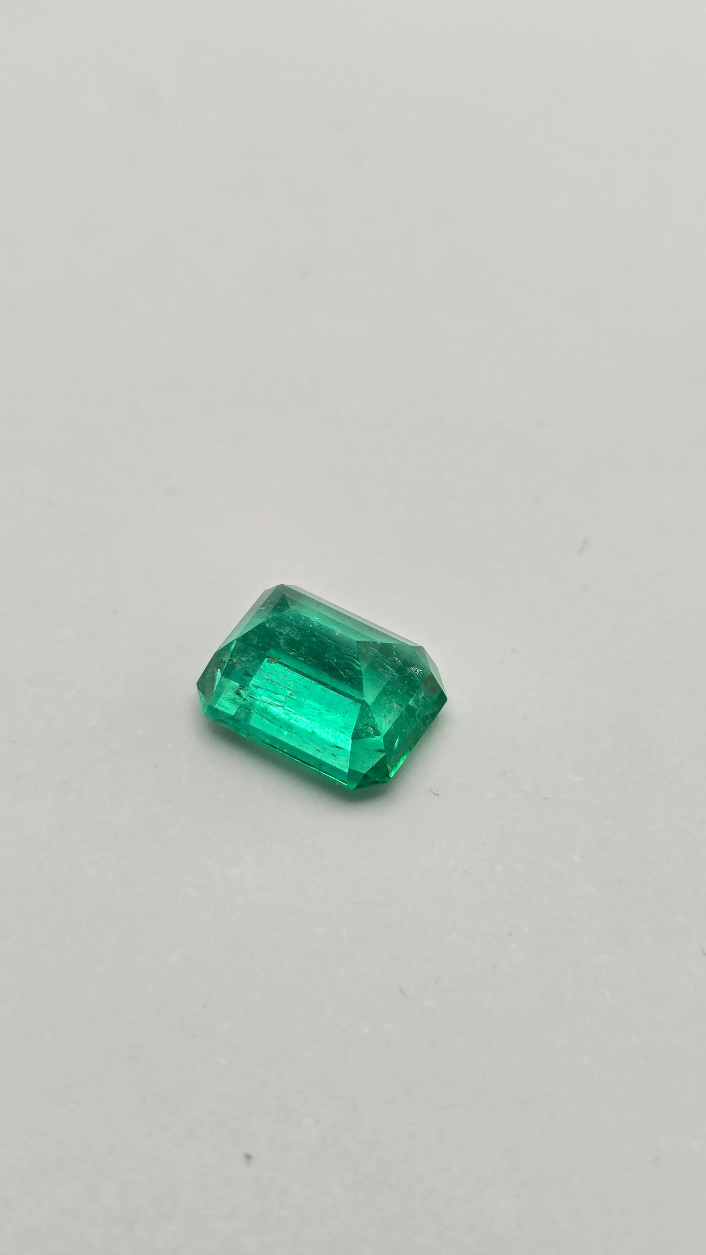 Emeraude colombienne 3.11 carat