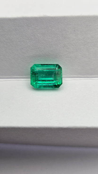 Emeraude colombienne 3.11 carat