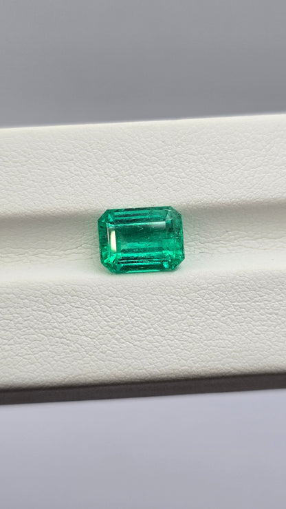 Emeraude colombienne 3.11 carat