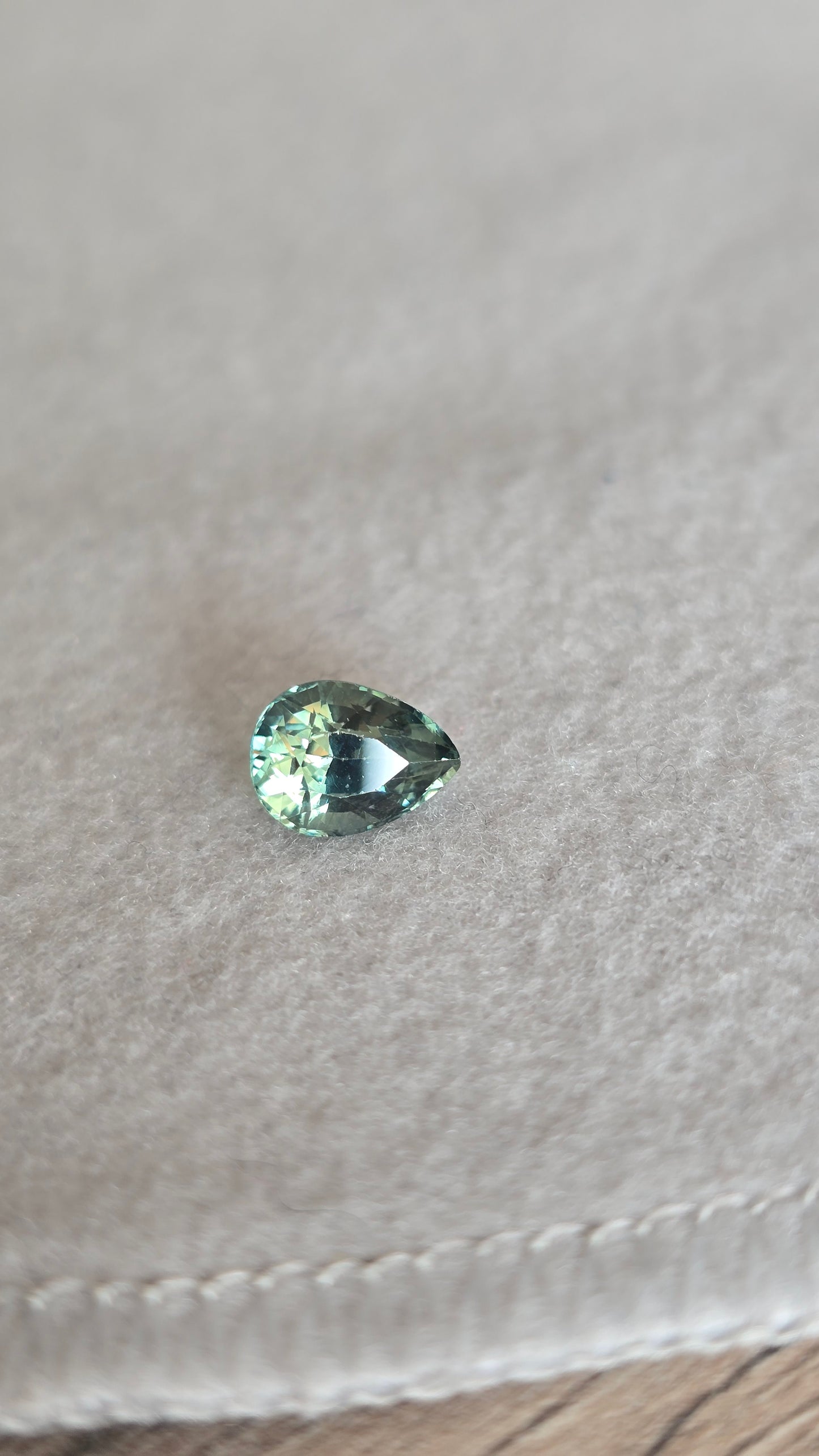 Saphir teal1.59carat