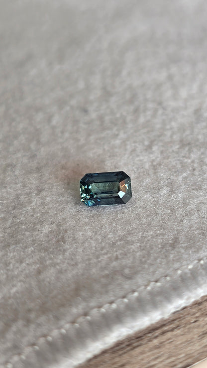 Saphir bi-color bleu/jaune 1.09carat